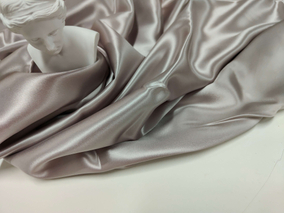 Tela de seda pura de teñido natural orgánico de 22 mm 100 en color lavanda púrpura Suministro de fábrica