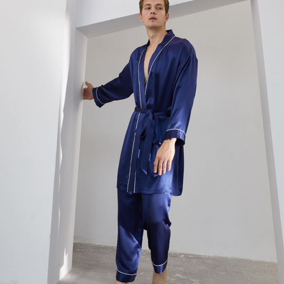 Pijama de seda personalizado para hombre